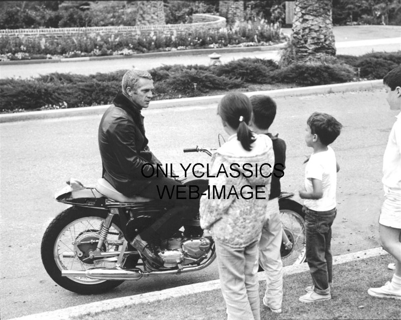 1968 COOL STEVE MCQUEEN ON MOTORCYCLE SHOWS SOFT SIDE TALKING TO KIDS 8x10 PHOTO