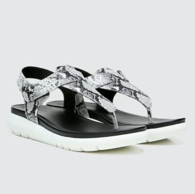 Naturalizer Lincoln Snakeskin Embossed Leather Thong Adventure Comfort  Sandals