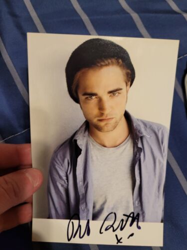 Autographe signé Robert Pattinson 4x6 COA PSA JSA BAS garantie Batman Twilight - Photo 1 sur 4