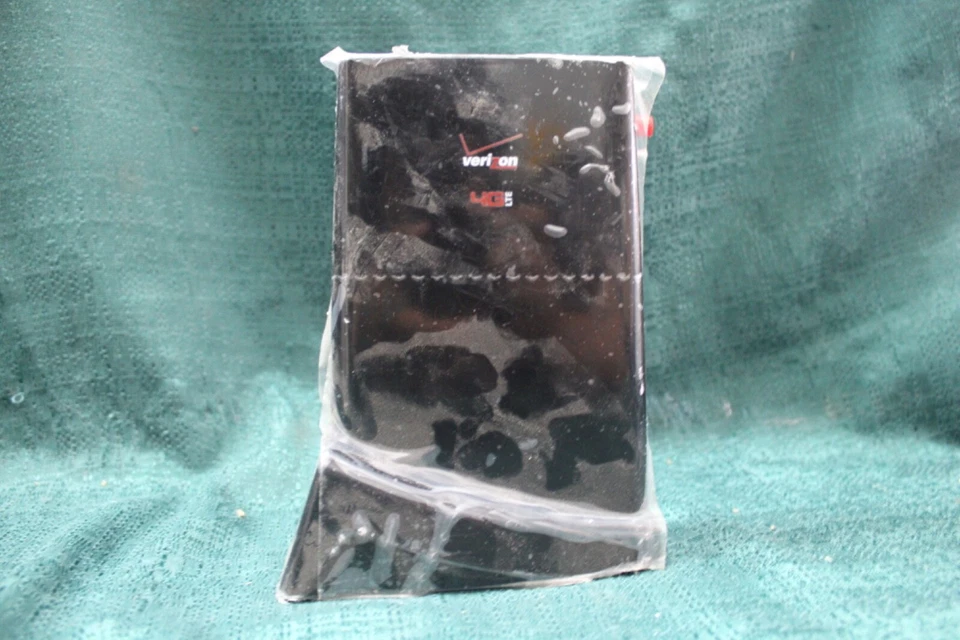 Verizon T1114 4G LTE Voice Broadband Router - Image 2 of 4