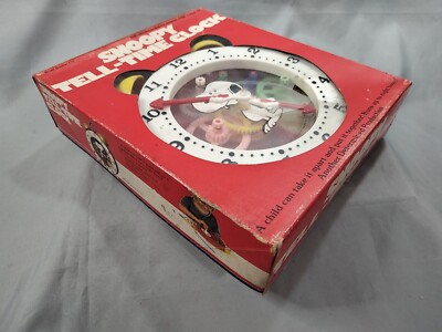 VINTAGE SNOOPY PEANUTS TELL-TIME WIND UP CLOCK MATTEL CONCEPT 2000