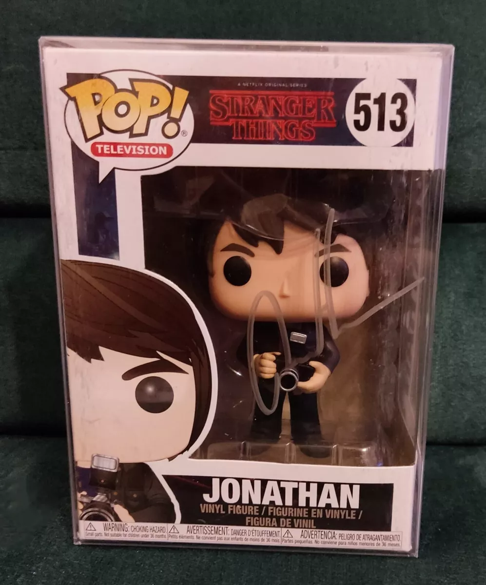 Jonathan Byers: A Charcter Analysis : r/StrangerThings