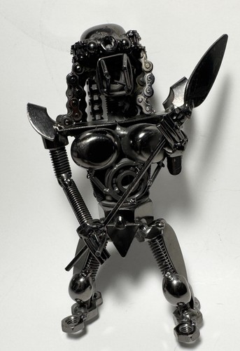 Aliens Super Predator Figure 7” Hybrid Scrap Welded Metal Handmade Sculpture - Picture 7 of 8