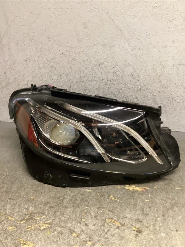 2017-2020 Mercedes E-Class Right RH Passenger SIDE Non ADAPTIVE HEADLIGHT OEM