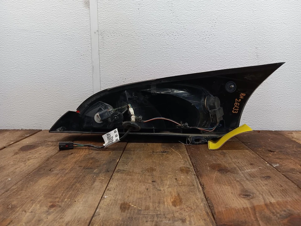 Задний фонарь FORD FOCUS R CPE (3 Dr), R. 00 01 02 03 04 05 06 07 - Изображение 3 из 4