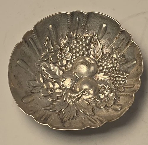 S. Kirk & Son Sterling Silver Repousse 2 1/2" Footed Nut Dish #43