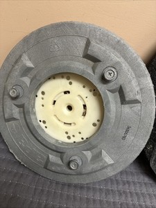 Nilfisk APA 13" FLOOR SCRUBBER DRIVER AND 3M SCOTCH BRITE STRIPPING PADS USA NEW