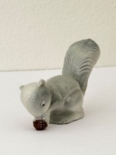 VGC! Lovely coloured vintage Wade Whimsies Grey Squirrel (set 1 from 1954-1958)