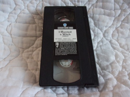 I MARRIED A WITCH VHS VERONICA LAKE FREDRIC MARCH SUSAN HAYWARD COMEDY ROMANCE - Picture 9 of 11