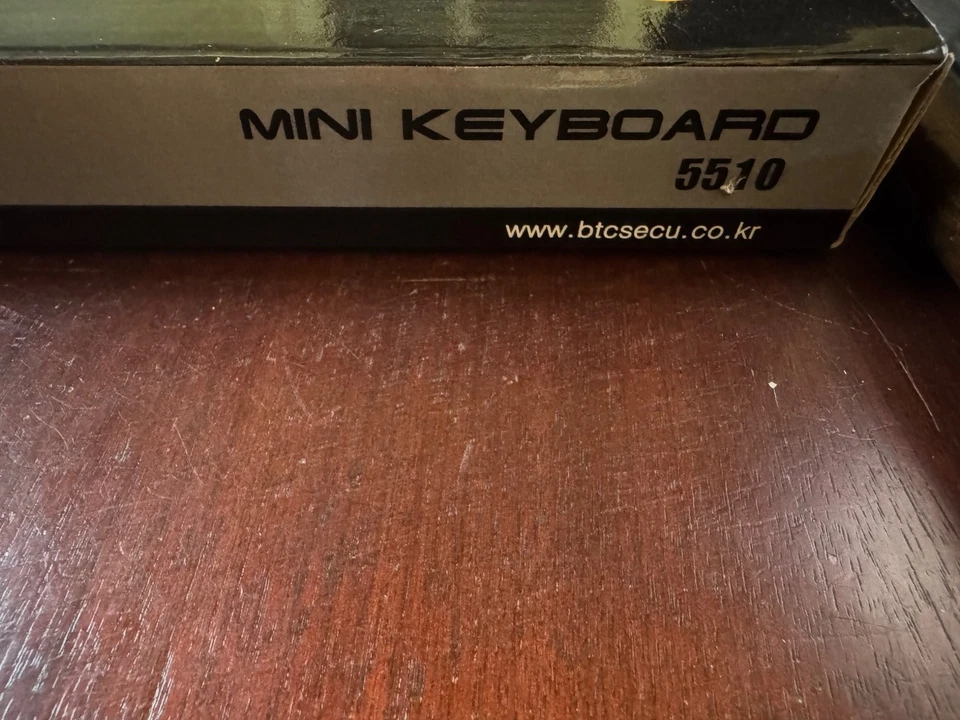 Secupion 5510 Mini Keyboard. PS/2 MINI KEYBOARD in White - Image 3 of 4