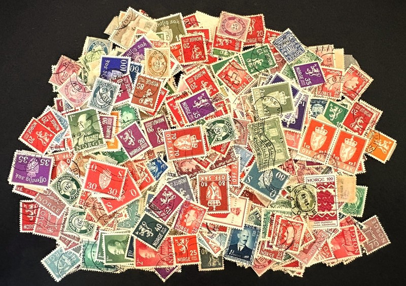Used, Off Paper, 34g (1.2 oz.) Norway Stamps