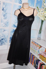38 Munsingwear Nylon Run Proof Tricot Nylon Black Full Slip Adj Straps