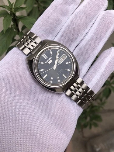 Seiko 5 Automatic 7019-7120 Day/Date Vintage Japan Men’s Watch