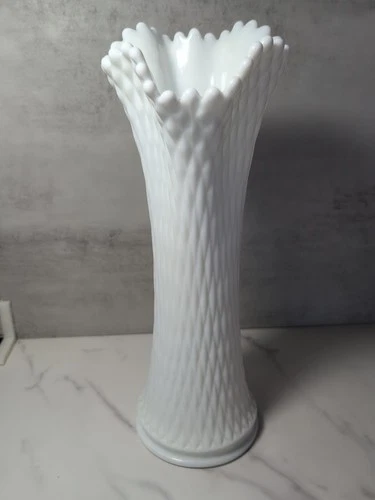 Vintage Westmoreland White Milk Glass Stretch Swung Diamond Quilt 13.5" Vase