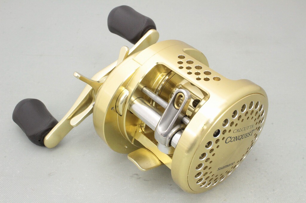 リール SHIMANO CALCUTTA CONQUEST 200 Shimano CTCNQ200A Calcutta Conquest 200 Baitcasting Reel