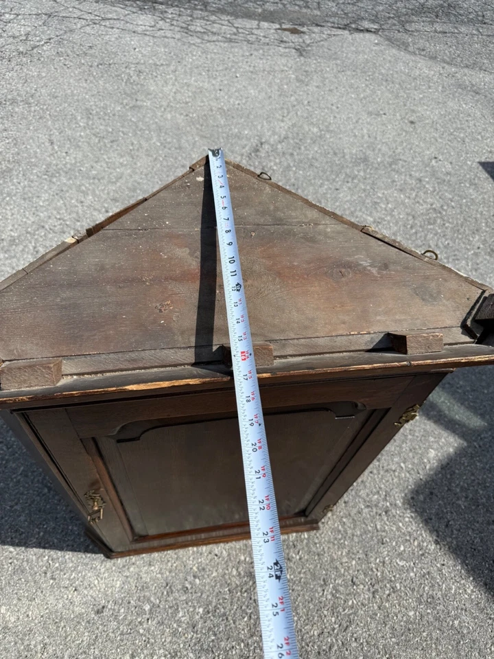 Antique Diminutive oak hanging raised panel corner cupboard Georgian 1790 - Image 3 of 4