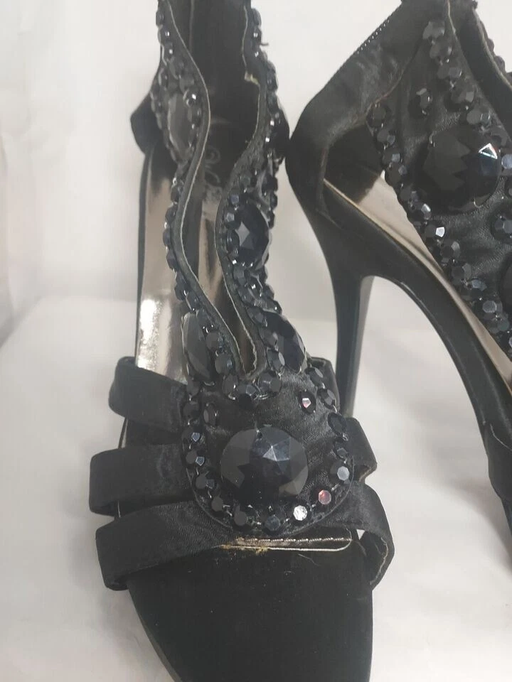 Zapatos de salón Wild Rose para mujer negros con cuentas Stiletto punta abierta cremallera trasera, talla 8,5 Foto 2 de 4