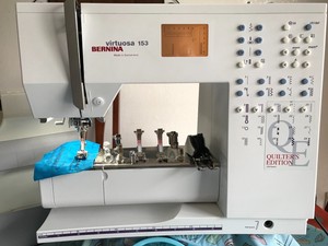 Bernina Virtuosa 153 Qe Sewing Machine With 30 Bobbins And Case And Ruler Foot Ebay