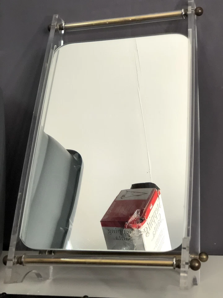 Espejo de piso de zapatos vintage Lucite y metal mediados de siglo moderno accesorio de tienda Md EE. UU. Foto 4 de 4