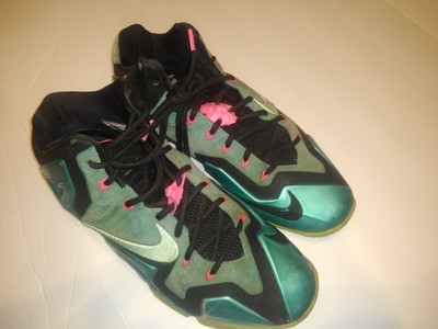 nike lebron james 11 Zwart