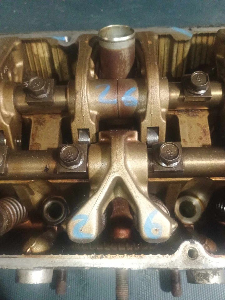 Culata delantera derecha OEM MITSUBISHI ENDEAVOR 2004-2011 Foto 4 de 4