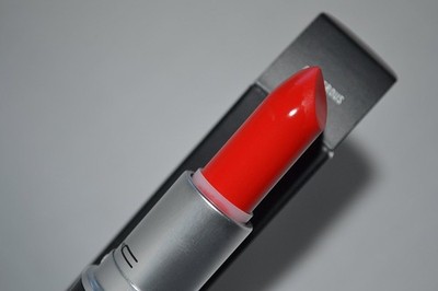 MAC Retro Matte Lipstick 0.1 oz / 3 g - Dangerous - NEW IN BOX 100 % Authentic