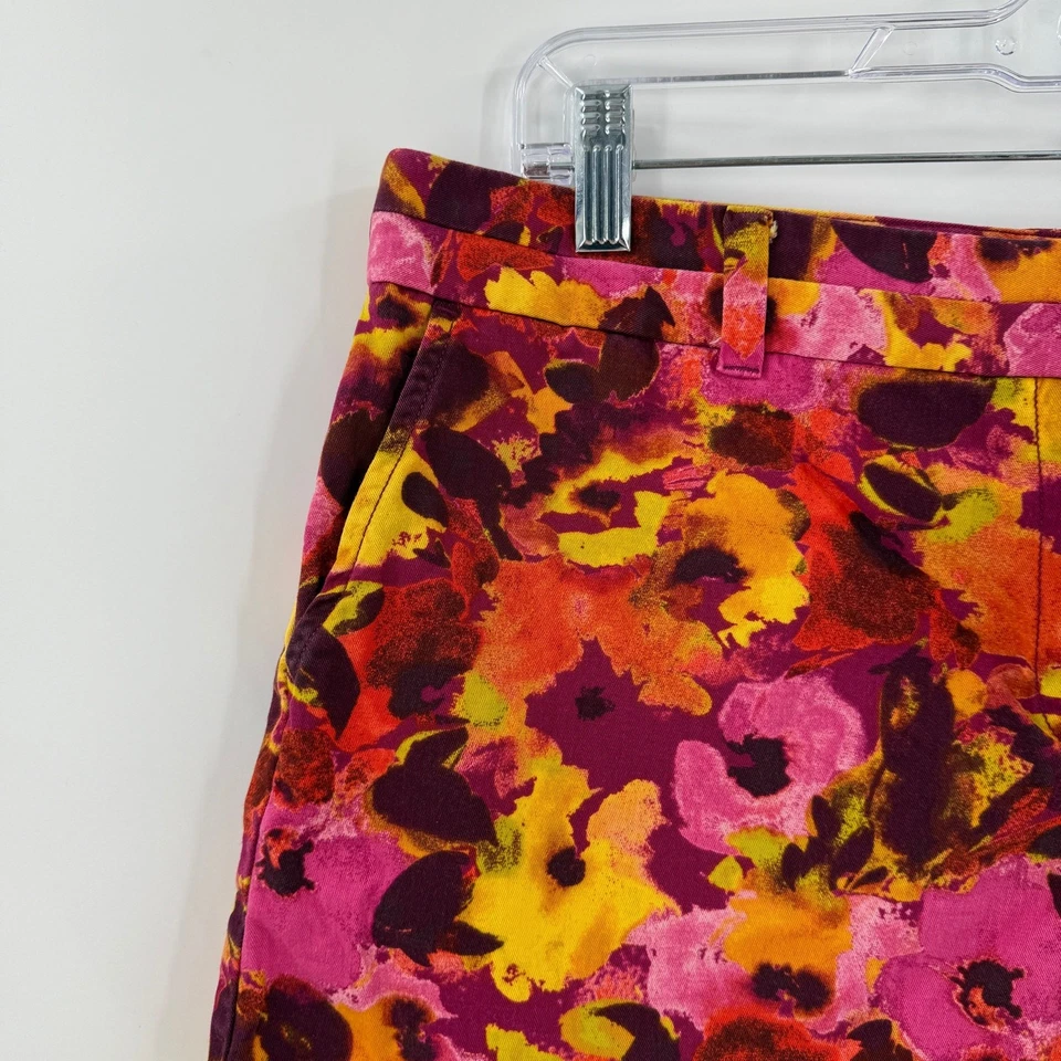 Ann Taylor LOFT Rosa Floral Algodón Cremallera Mosca Frente Plano Informal Corto Talla 14 Foto 3 de 4