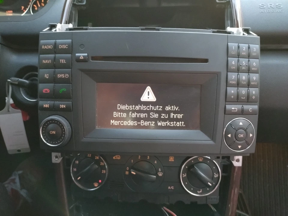 Navigationssystem Radio Audio 50 APS BD0830 Mercedes-Benz B-Klasse W245 W169 - Bild 2 von 4