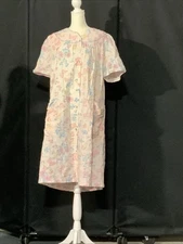 Smart Time House Dress - Snap Up Pink Floral -EUC- Size Medium