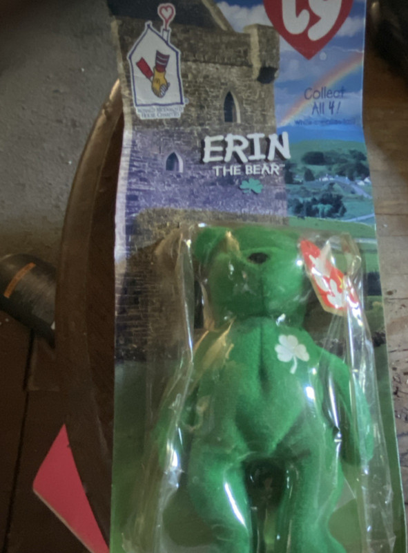 Ty Teenie Beanies Erin the Bear Green Plush 1999 in Original Packaging