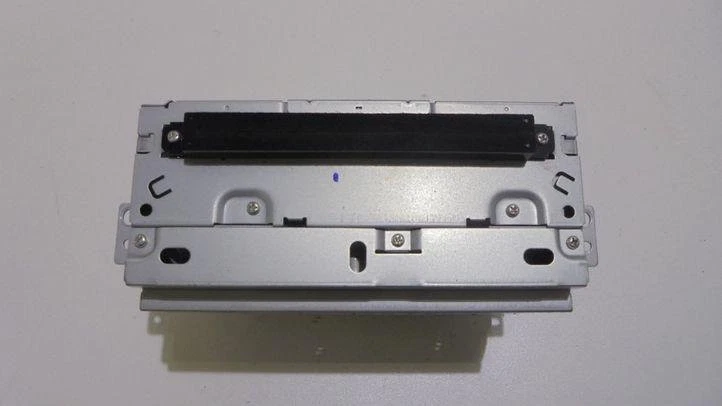 VOLVO V70 II SW Musik-Player mit GPS 31210433AB 2.4 Diesel 120kw 2008 22675849 - Bild 3 von 4