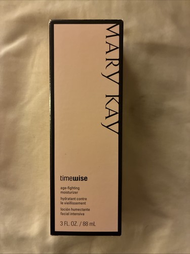 Mary Kay TimeWise Age Fighting Moisturizer - 3oz Combination To Oily Skin W/Box