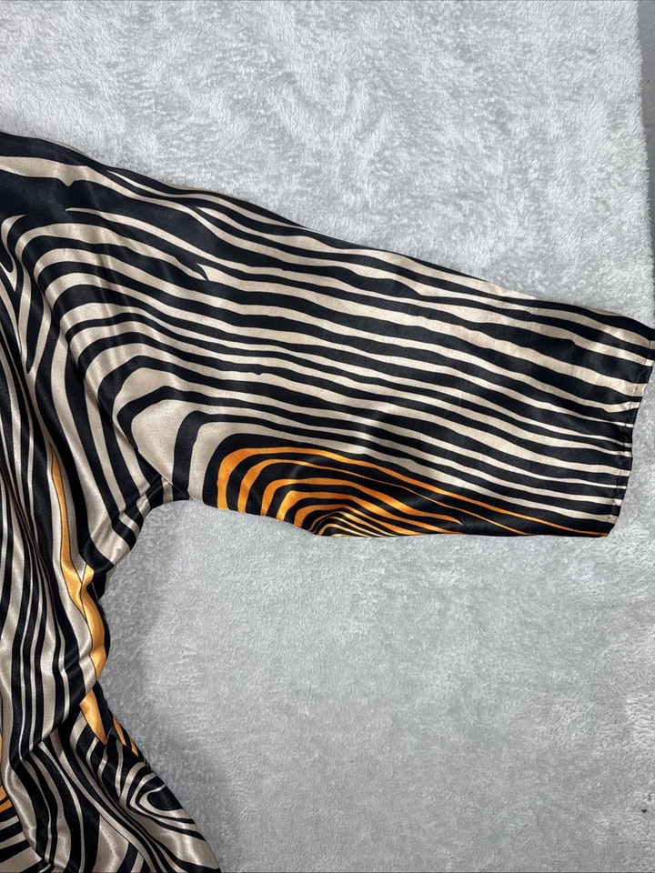 Blusa para mujer Kaelyn Max multicolor geométrica a rayas manga 3/4 talla mediana Foto 4 de 4