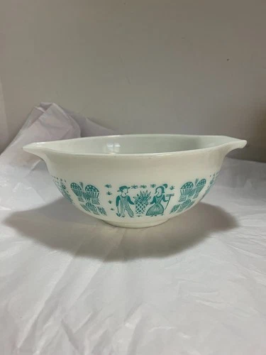 Vintage Pyrex Turquoise Amish Butterprint 2-1/2 Qt. Cinderella Mixing Bowl #443