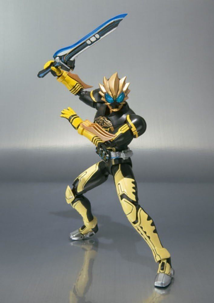 特撮 274. Kamen Rider OOO LATORARTATCOMBO S.H Kamen Rider OOO Latorartar Combo Action Figure Bandai Japan