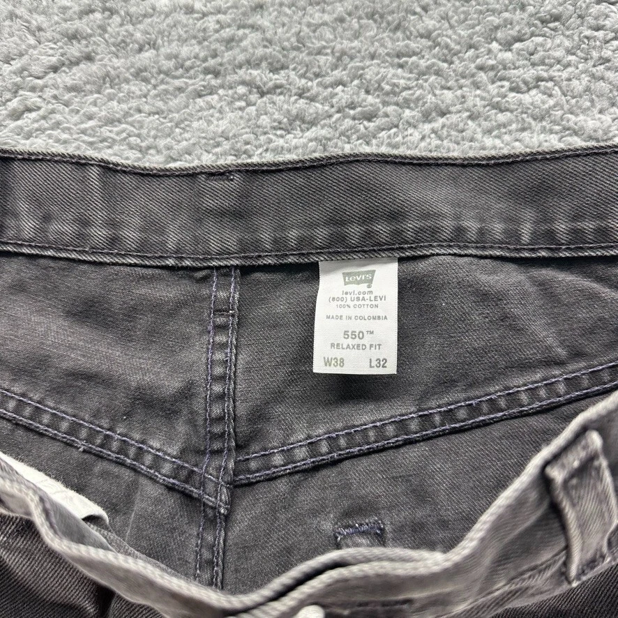 Vintage Levis 559 Jeans Mens 38x32 Black Relaxed Fit Dark Wash Cotton Workwear - Image 4 of 4