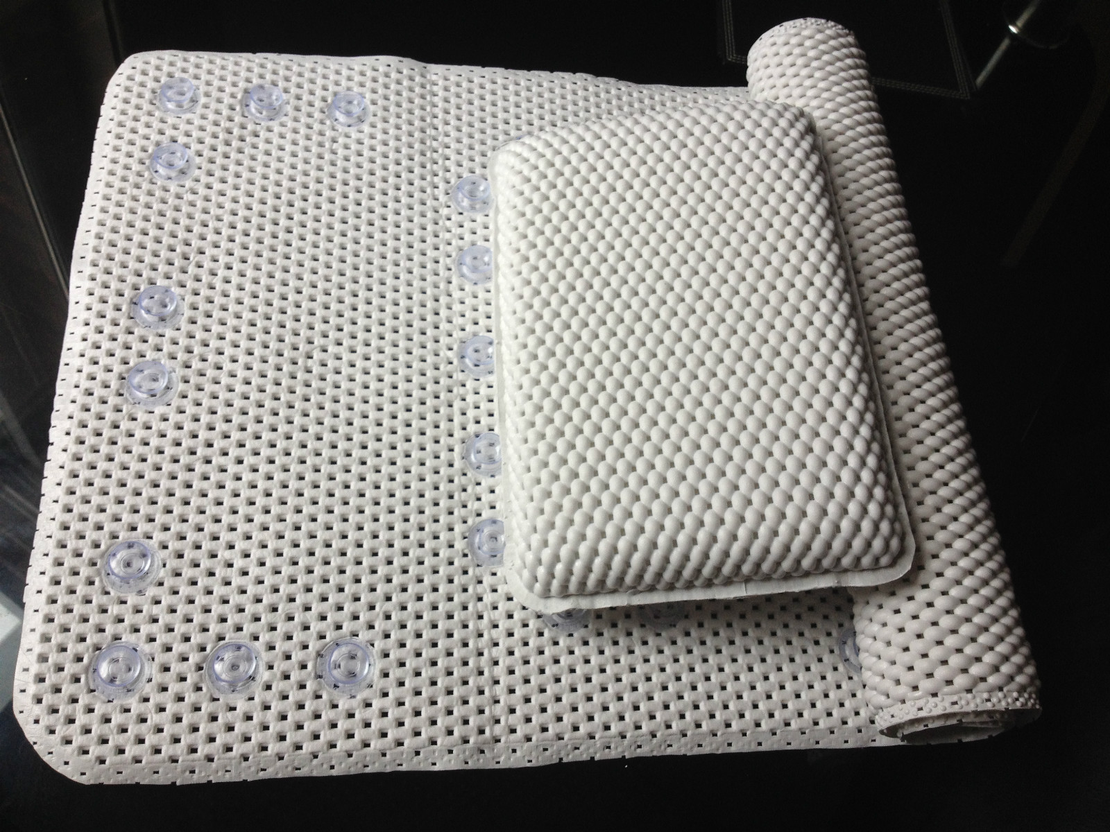 NEW EXTRA LONG CUSHIONED BATH MAT WITH MATCHING RELAXING BATH PILLOW eBay