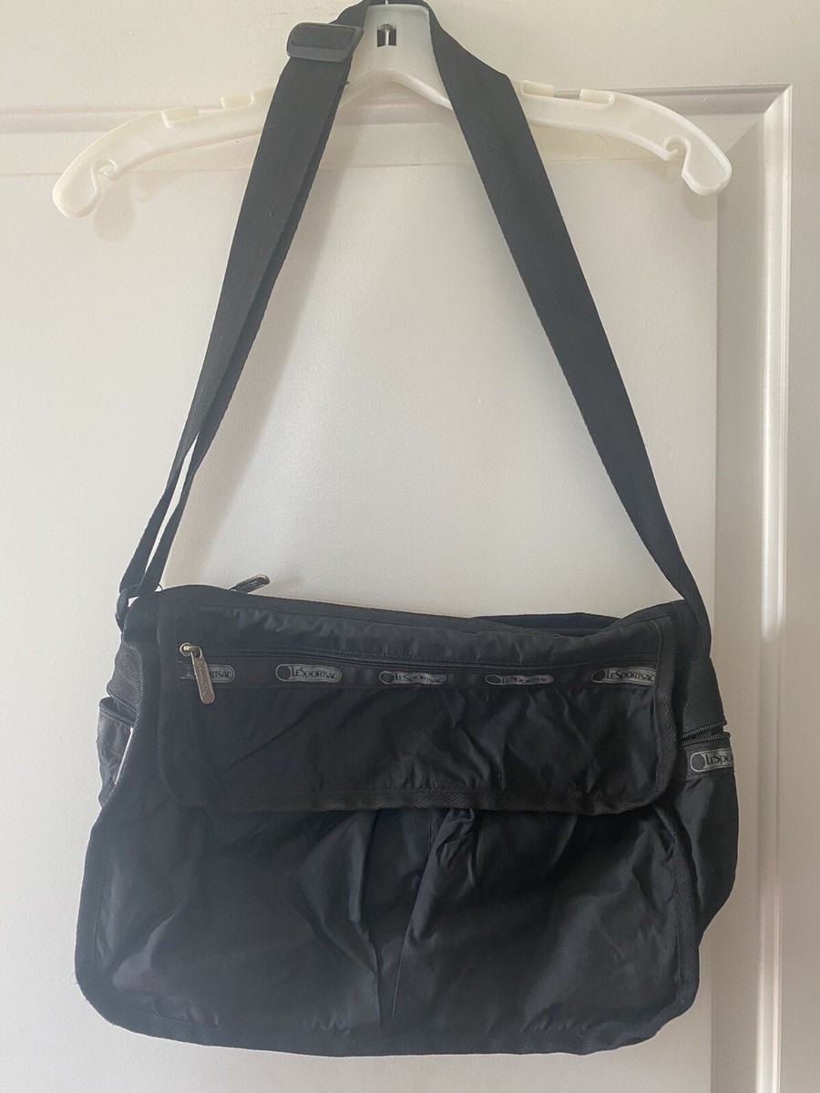 ■LeSportsac■CARGO SHOULDER BAG Black Deluxe Everyday Bag | Lightweight & Versatile Everyday