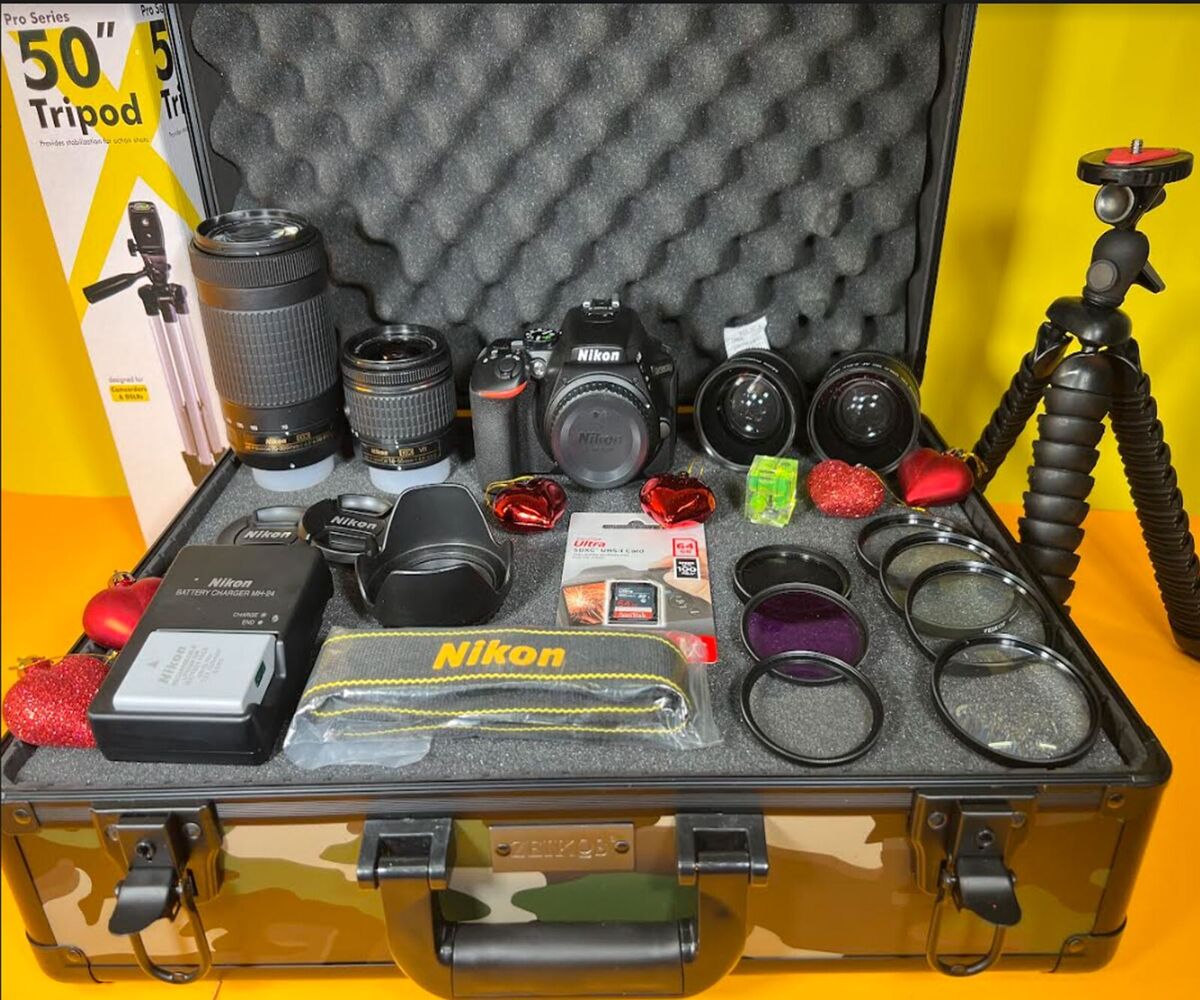 Nikon D5600 Camera with DX NIKKOR 18-55mm VR and 70-300mm DX Lens Pro kit Nikon D5600 Camera with DX NIKKOR 18-55mm VR and 70-300mm DX Lens Pro kit