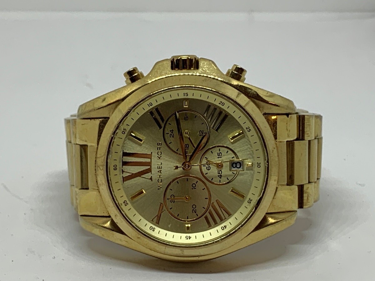 Michael Kors MK5605 Unisex Stainless Steel Analog Champagne Dial