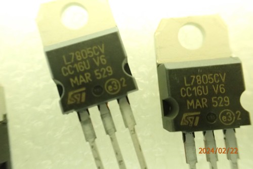 L7805CV (X10) ORIGINAL STM 5V Regulators 1. 5Amp Fixed Voltage UKSTOCK - Picture 3 of 3