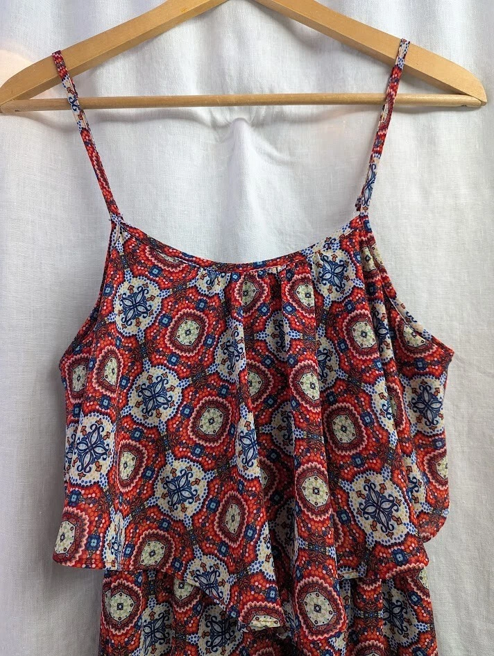 xhilaration Caleidoscopio Sol Vestido, Naranja, Azul, Blanco, Mujer Talla Mediana D4 Foto 2 de 4