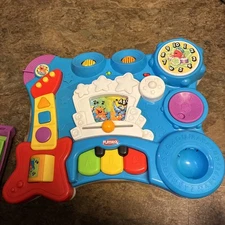 PLAYSKOOL ROCKTIVITY Sit To Stand Table (2011) 