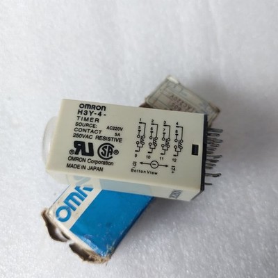 OMRON H3Y-4- TIMER SOURCE: AC220V CONTACT 5A 250 RESISTIVE MADE IN JAPAN