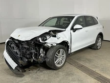 Wash Reservoir Without Headlamp Washers Fits 11-18 PORSCHE CAYENNE 2734999