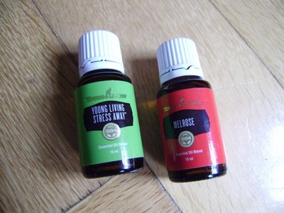 2x 15ml Flasche  MELROSE und Streß Away  Young Living ätherisches Öl NEU OVP 