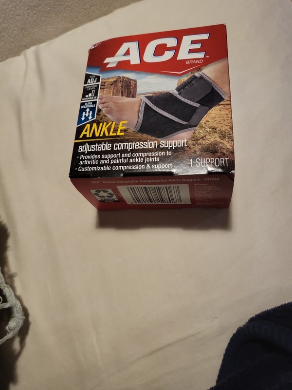 3M ACE Neoprene Adjustable Ankle Compression Support (207248)