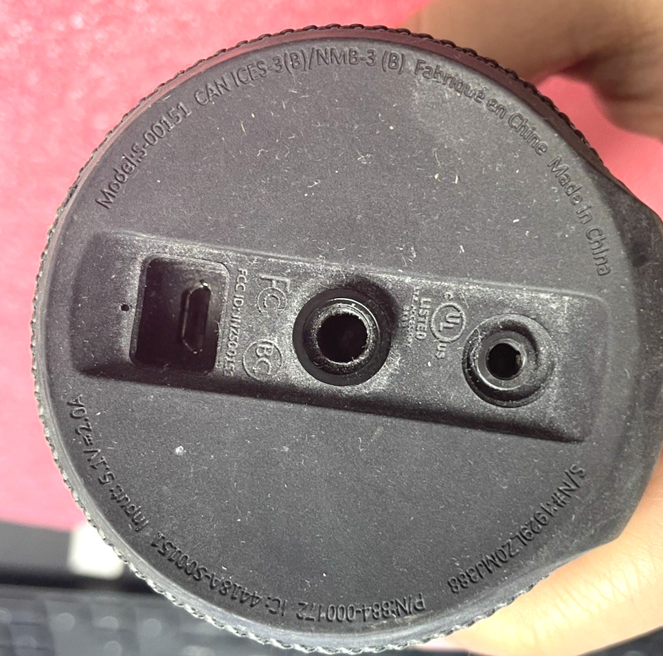 UE Ultimate Ears S-00151 Portable Bluetooth Speaker - WORKING