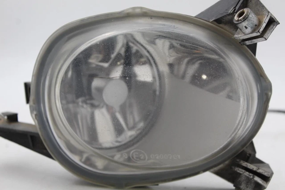 Luz antiniebla/estacionamiento para pasajero derecho compatible con Jaguar XK8 2001-06 OEM #33975 Foto 2 de 4