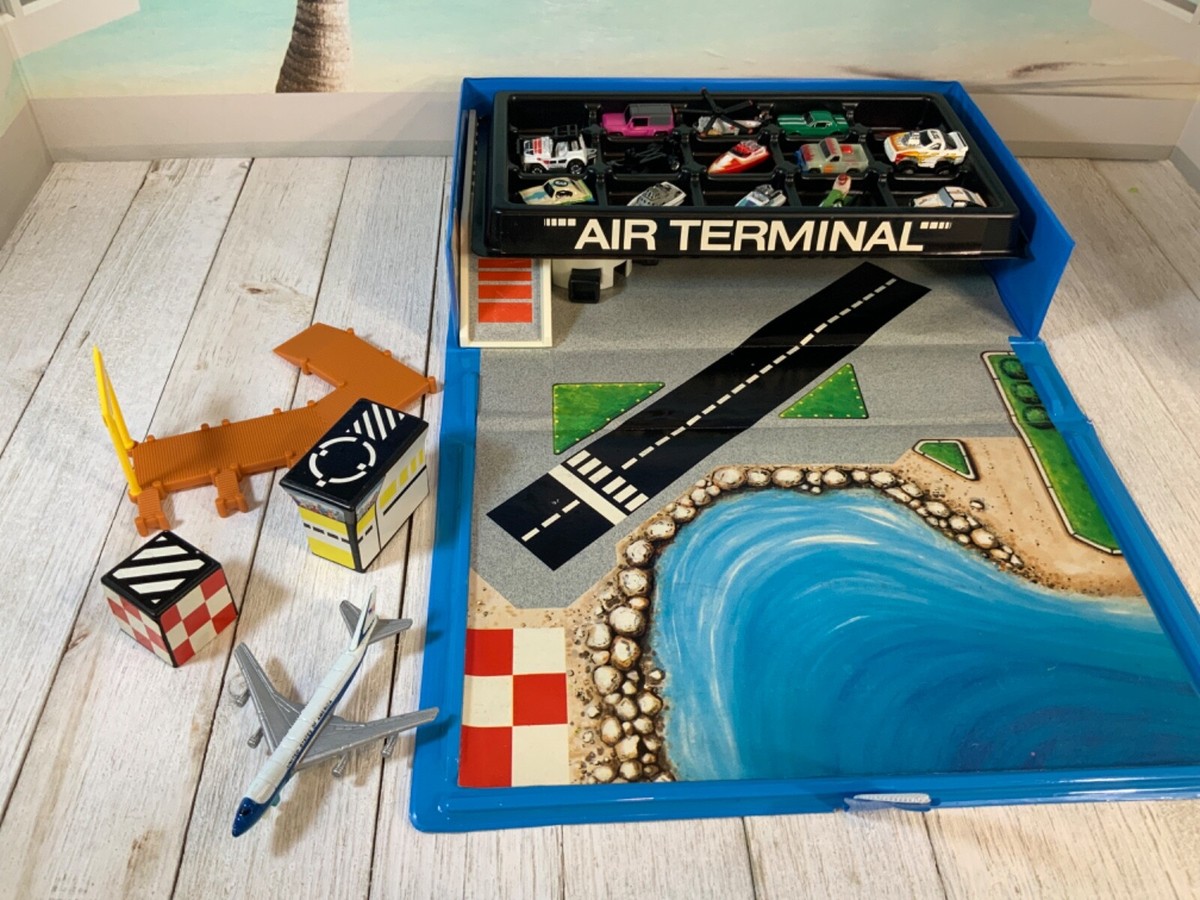 Micro Machines COMPLETE 1988 by Galoob Airport/Marina in a case | eBay